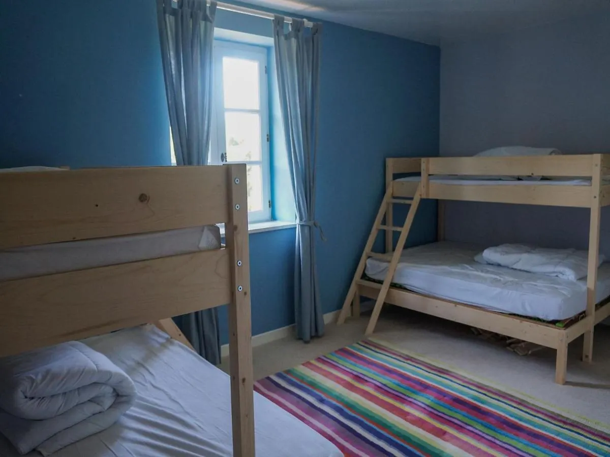 Saint-Beauzile Superb Holiday Home With Private Pool צרפת